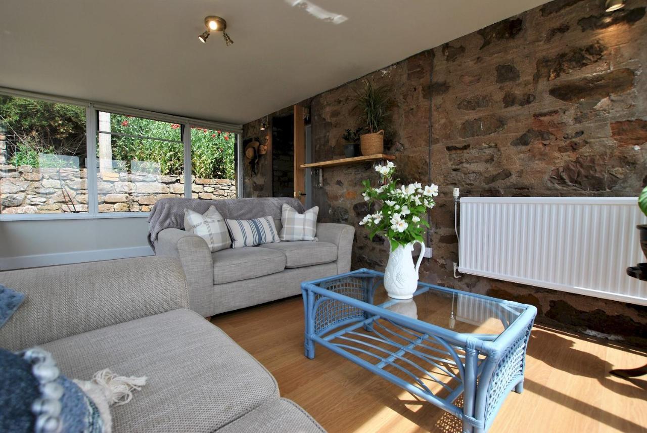 Clover Cottage Countryside Retreat With Sea Views Crail Exteriör bild